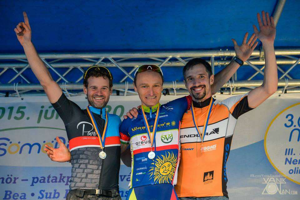 Hjja Attila beszmolja a Crosskovcsi maratonrl  s a Csmri XCO-rl.
