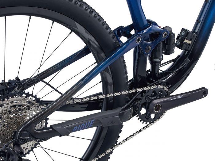 LIV PIQUE ADVANCED PRO 29 1 2022