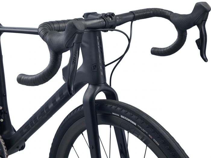 GIANT REVOLT ADVANCED PRO 1 2022 gravel kerkpr