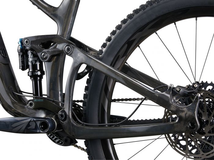 LIV INTRIGUE LT ADVANCED PRO 1