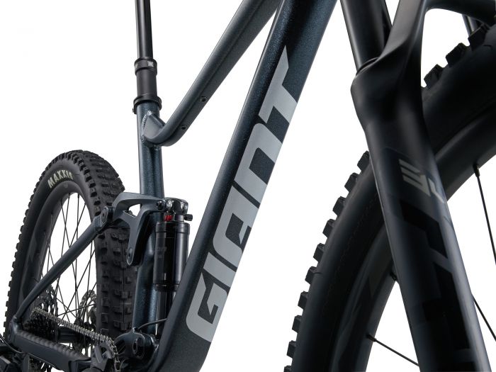 GIANT STANCE 29 2
