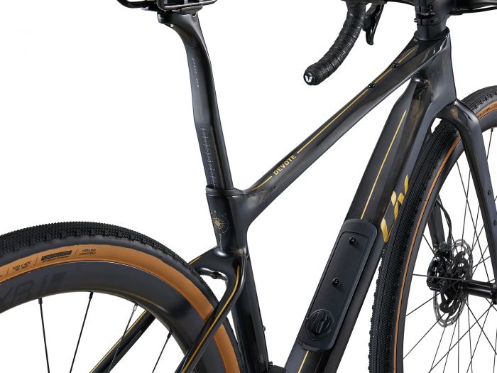 LIV DEVOTE ADVANCED PRO gravel kerkpr