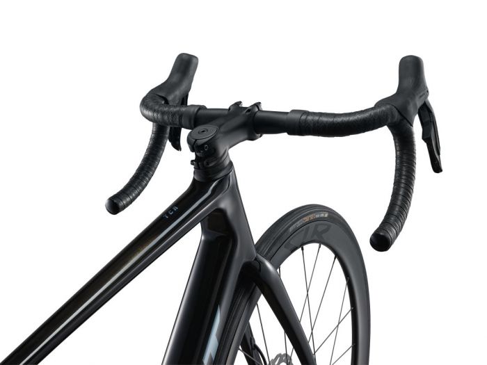 GIANT TCR ADVANCED PRO 1 DI2
