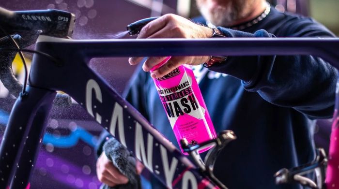 Muc-Off High Performance Waterless Wash – Víz nélküli tisztító 750ml