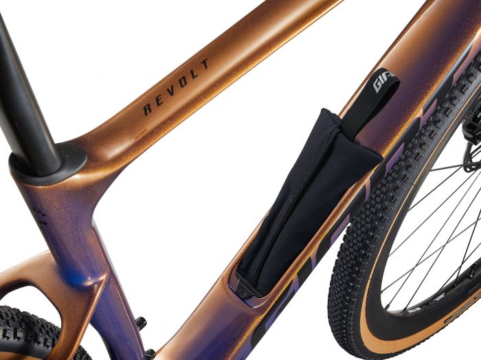 GIANT Revolt Advanced Pro 1 gravel kerkpr