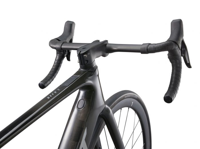GIANT Defy Advanced E+ Elite 1