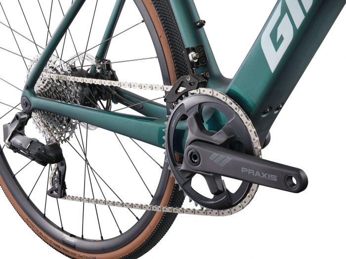 GIANT Defy Advanced E+ Elite AR