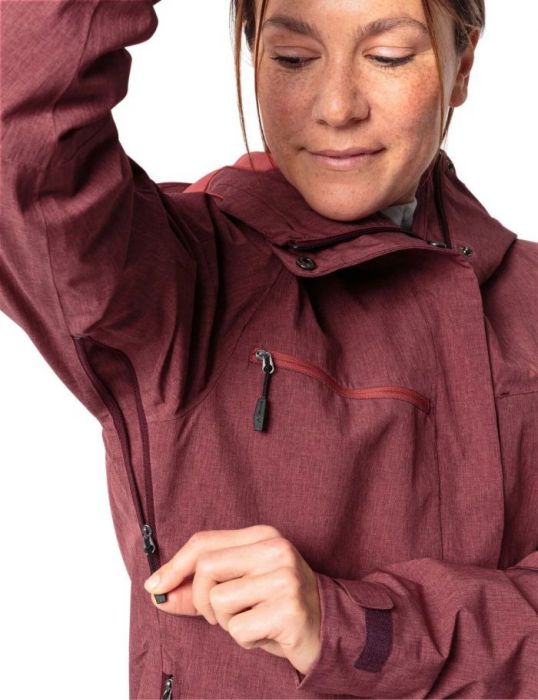Vaude Yaras cycling rain jacket women ni eskabt