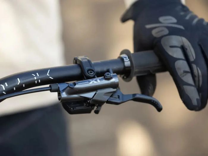 SHIMANO Deore XT kt dugattys fkszett BL-M8200 + BR-M8200