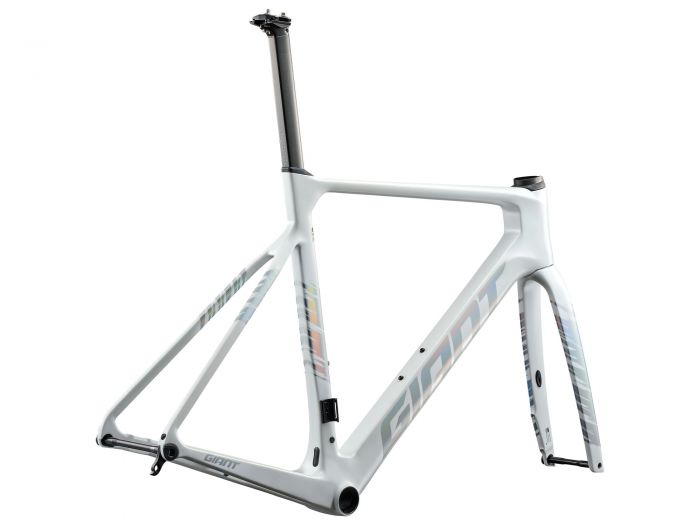 Giant Propel Advanced Pro v�zszett